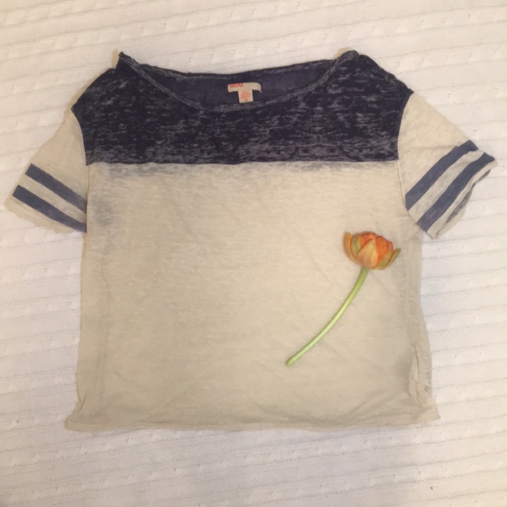 BDG soft t shirt - white and blue stripe - size M